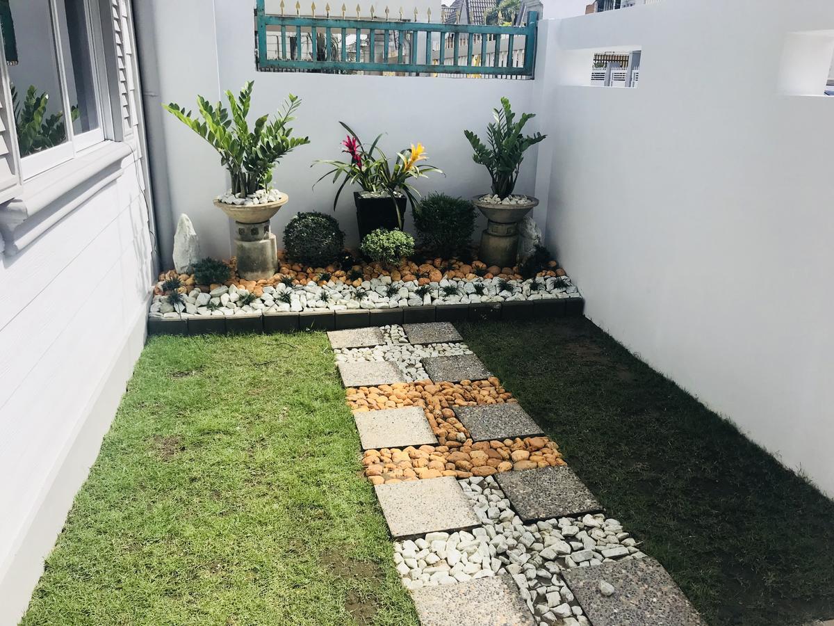 Hillary Timog Park Homes Angeles Esterno foto